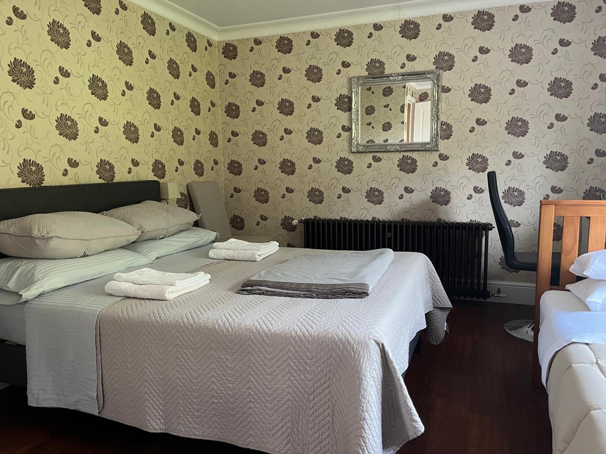 Le Pontet Bed & Breakfast Miramont-de-Guyenne Ngoại thất bức ảnh